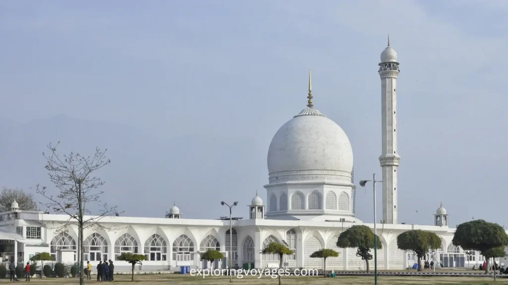 Hazratbal Shrine, Places to Visit Near Srinagar Airport